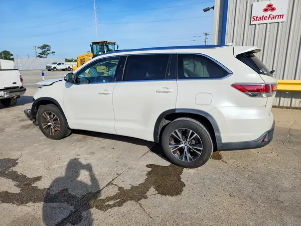 5TDKKRFH6GS136287 2016 TOYOTA HIGHLANDER - Image 2