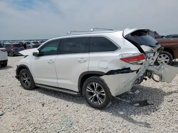 5TDKKRFH6GS136693 2016 TOYOTA HIGHLANDER - Image 2