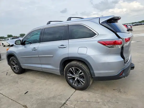 5TDKKRFH6GS140999 2016 TOYOTA HIGHLANDER - Image 2