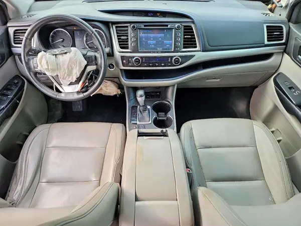5TDKKRFH6GS140999 2016 TOYOTA HIGHLANDER - Image 8