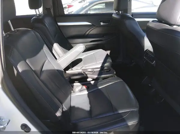 5TDKKRFH6GS148598 2016 TOYOTA HIGHLANDER - Image 8