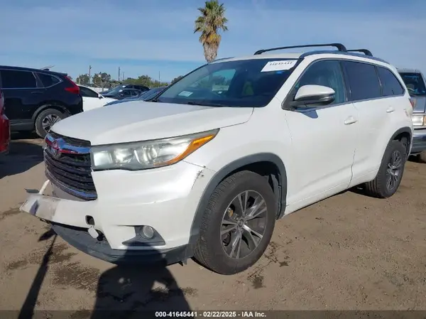 5TDKKRFH6GS153011 2016 TOYOTA HIGHLANDER - Image 2