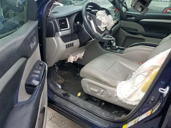 5TDKKRFH6GS154031 2016 TOYOTA HIGHLANDER - Image 8