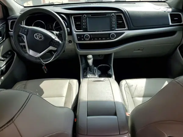5TDKKRFH6GS160301 2016 TOYOTA HIGHLANDER - Image 8