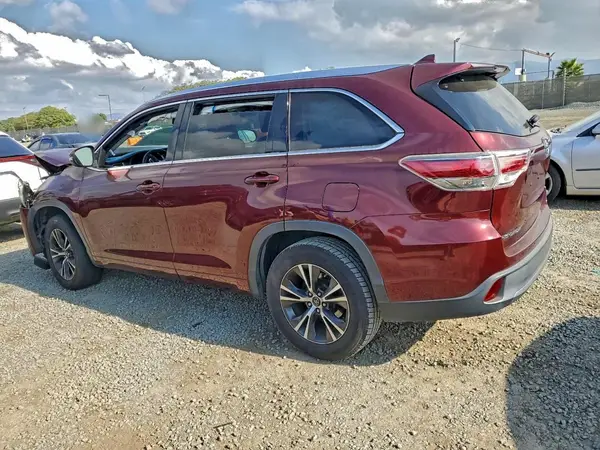 5TDKKRFH6GS165630 2016 TOYOTA HIGHLANDER - Image 2