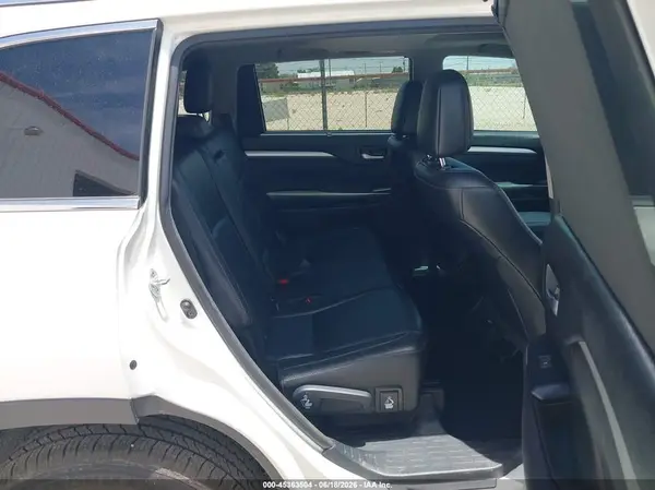 5TDKKRFH6GS167782 2016 TOYOTA HIGHLANDER - Image 8