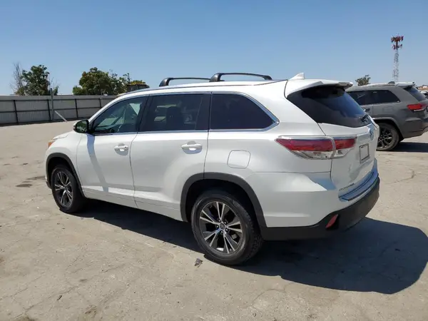 5TDKKRFH6GS176711 2016 TOYOTA HIGHLANDER - Image 2