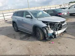 5TDKKRFH6GS500532 2016 TOYOTA HIGHLANDER