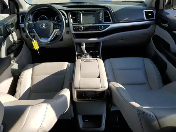 5TDKKRFH6GS502488 2016 TOYOTA HIGHLANDER - Image 8