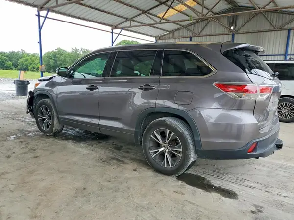 5TDKKRFH6GS503737 2016 TOYOTA HIGHLANDER - Image 2