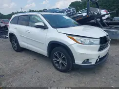5TDKKRFH7GS122432 2016 TOYOTA HIGHLANDER