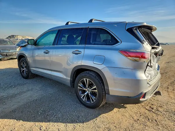5TDKKRFH7GS128456 2016 TOYOTA HIGHLANDER - Image 2