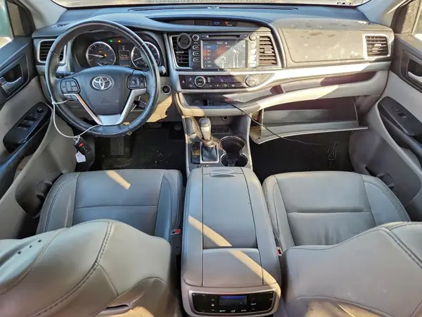 5TDKKRFH7GS128456 2016 TOYOTA HIGHLANDER - Image 8