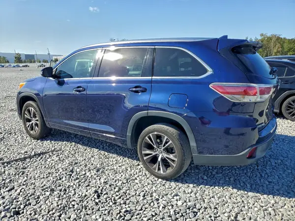 5TDKKRFH7GS130126 2016 TOYOTA HIGHLANDER - Image 2