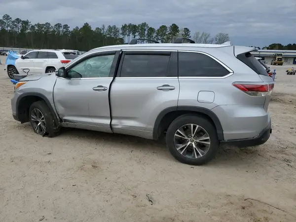 5TDKKRFH7GS133205 2016 TOYOTA HIGHLANDER - Image 2