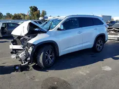 5TDKKRFH7GS136475 2016 TOYOTA HIGHLANDER