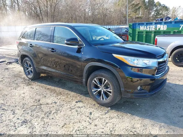 5TDKKRFH7GS137884 2016 TOYOTA HIGHLANDER - Image 1