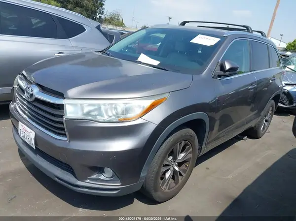 5TDKKRFH7GS142292 2016 TOYOTA HIGHLANDER - Image 2