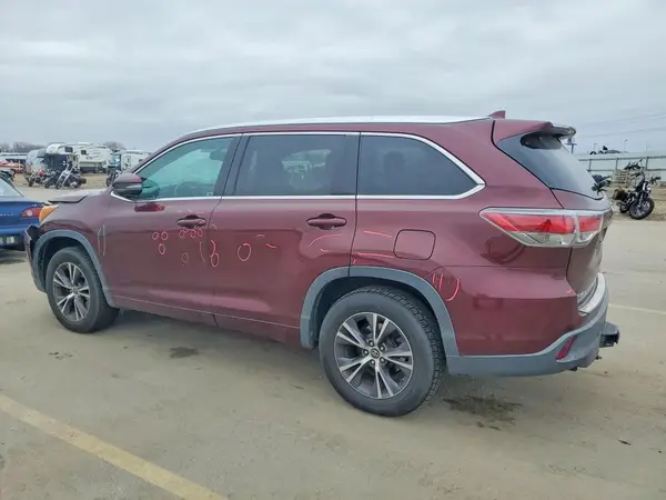 5TDKKRFH7GS158251 2016 TOYOTA HIGHLANDER - Image 2
