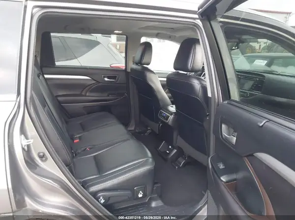 5TDKKRFH7GS176099 2016 TOYOTA HIGHLANDER - Image 8