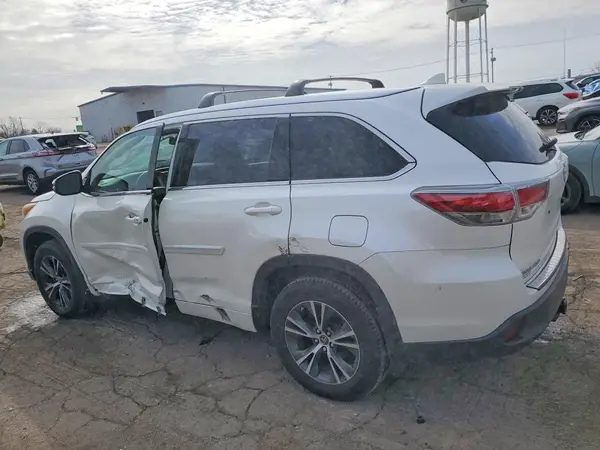 5TDKKRFH7GS179519 2016 TOYOTA HIGHLANDER - Image 2