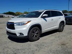 5TDKKRFH7GS182162 2016 TOYOTA HIGHLANDER