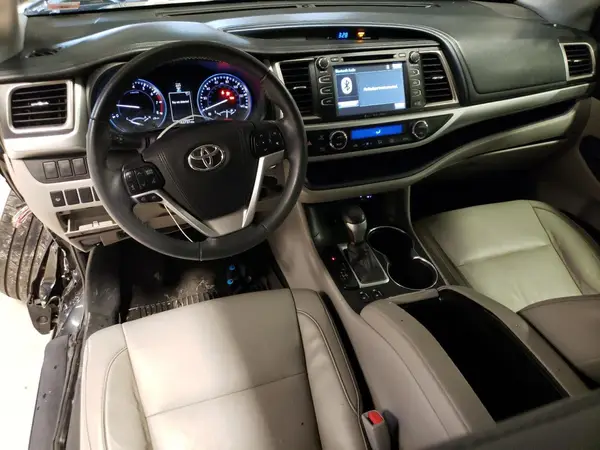 5TDKKRFH7GS504721 2016 TOYOTA HIGHLANDER - Image 8