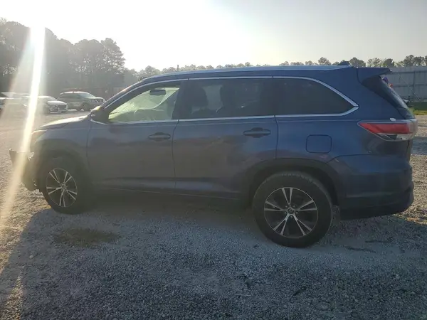 5TDKKRFH8GS133262 2016 TOYOTA HIGHLANDER - Image 2