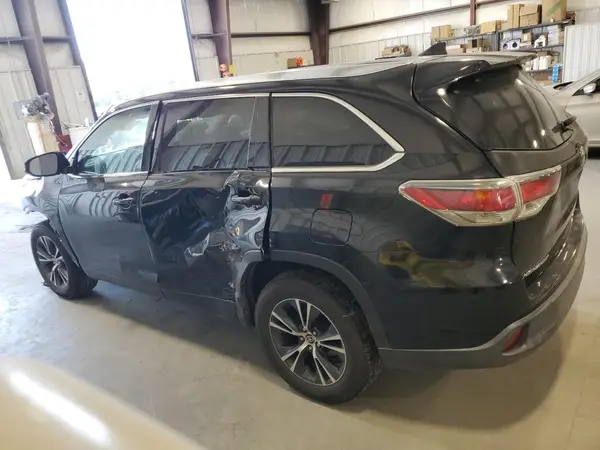 5TDKKRFH8GS134850 2016 TOYOTA HIGHLANDER - Image 2