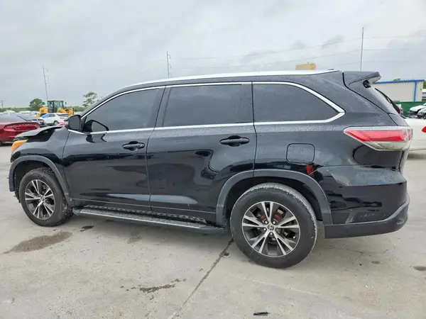 5TDKKRFH8GS143659 2016 TOYOTA HIGHLANDER - Image 2