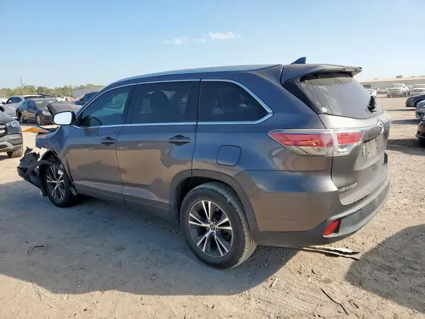 5TDKKRFH8GS145119 2016 TOYOTA HIGHLANDER - Image 2