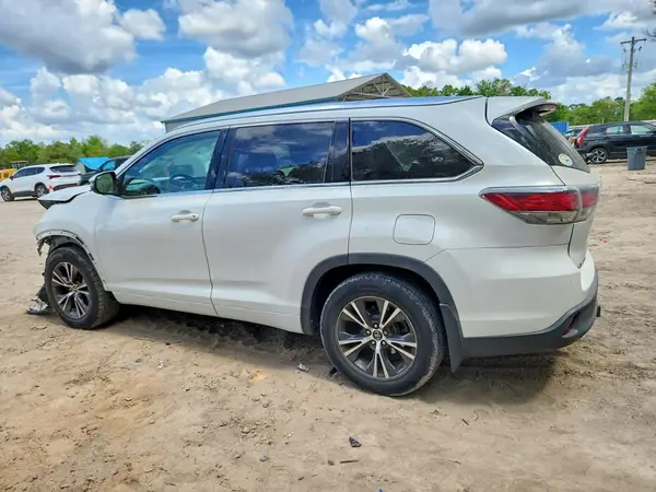5TDKKRFH8GS145556 2016 TOYOTA HIGHLANDER - Image 2