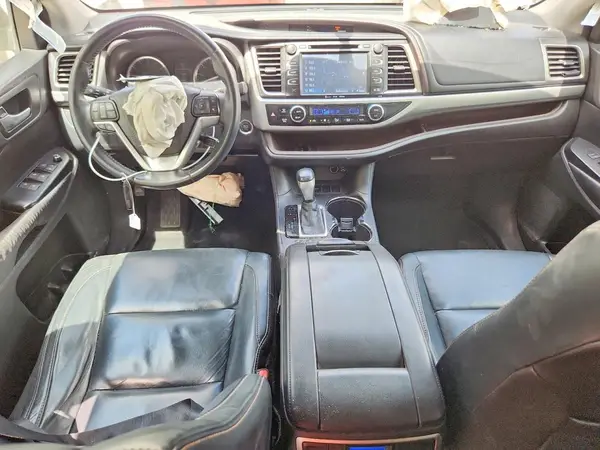 5TDKKRFH8GS145556 2016 TOYOTA HIGHLANDER - Image 8