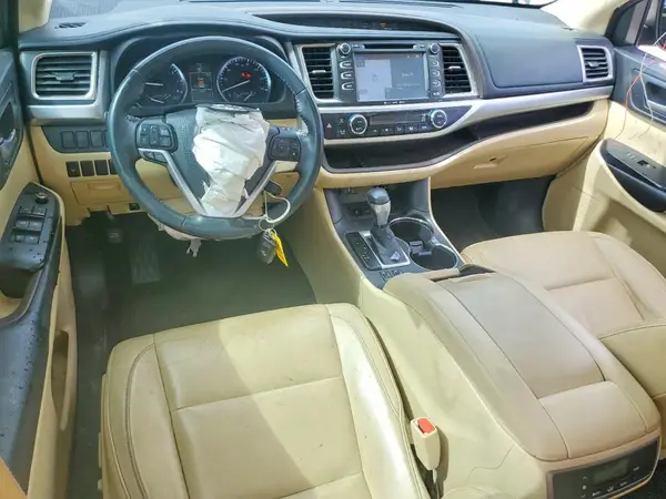 5TDKKRFH8GS161515 2016 TOYOTA HIGHLANDER - Image 8