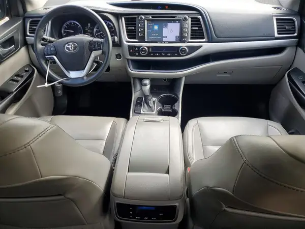 5TDKKRFH8GS163068 2016 TOYOTA HIGHLANDER - Image 8
