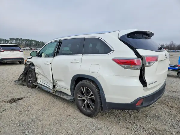 5TDKKRFH8GS164432 2016 TOYOTA HIGHLANDER - Image 2