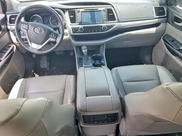 5TDKKRFH8GS180064 2016 TOYOTA HIGHLANDER - Image 8