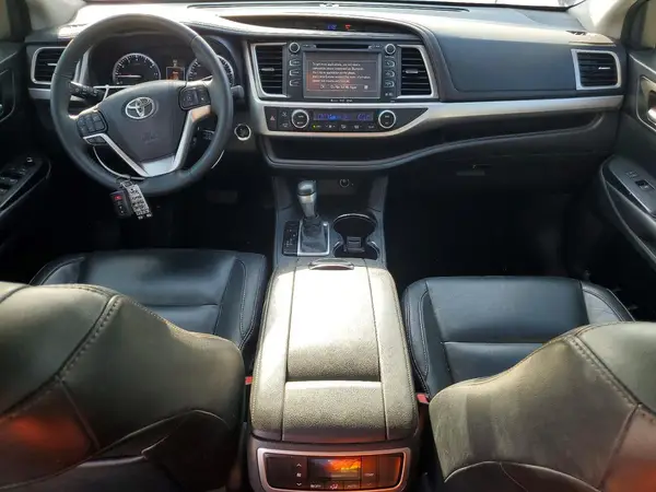5TDKKRFH8GS501097 2016 TOYOTA HIGHLANDER - Image 8