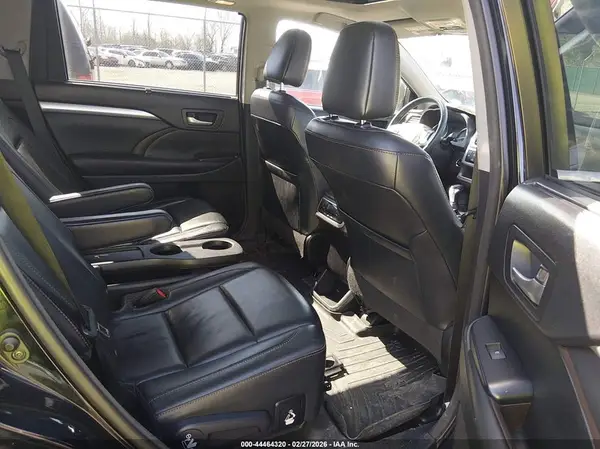 5TDKKRFH8GS501732 2016 TOYOTA HIGHLANDER - Image 8