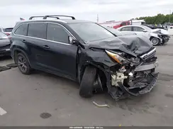 5TDKKRFH8GS503027 2016 TOYOTA HIGHLANDER