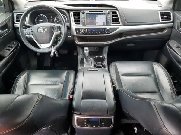 5TDKKRFH8GS504128 2016 TOYOTA HIGHLANDER - Image 8