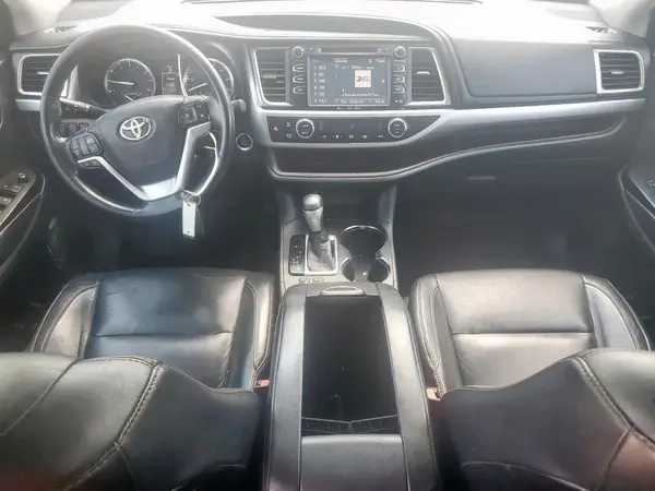 5TDKKRFH8GS506011 2016 TOYOTA HIGHLANDER - Image 8
