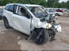 5TDKKRFH9GS124165 2016 TOYOTA HIGHLANDER