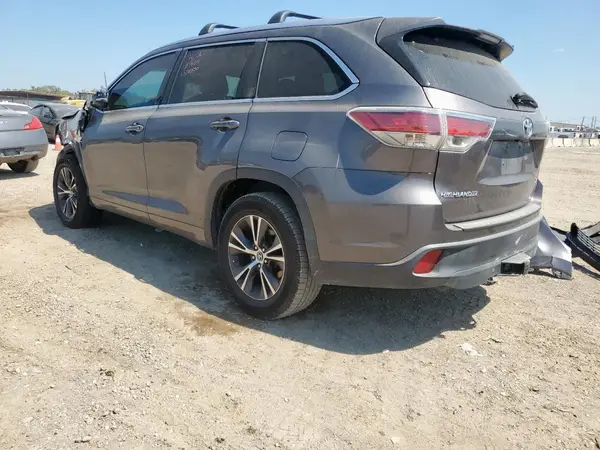 5TDKKRFH9GS130001 2016 TOYOTA HIGHLANDER - Image 2