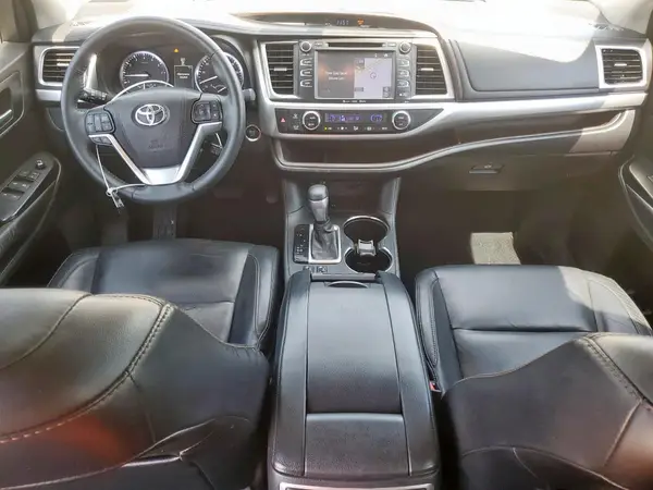 5TDKKRFH9GS130001 2016 TOYOTA HIGHLANDER - Image 8
