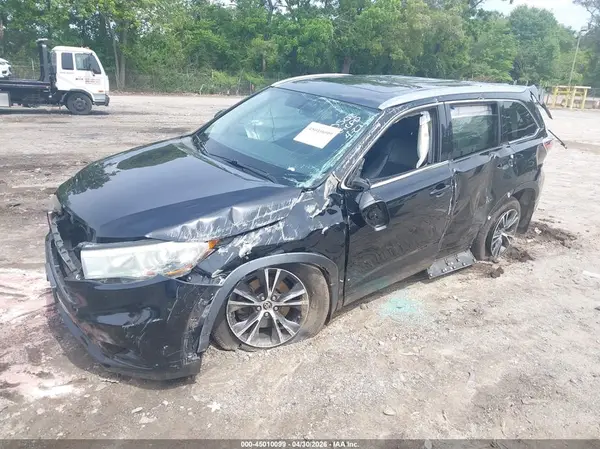 5TDKKRFH9GS130502 2016 TOYOTA HIGHLANDER - Image 2