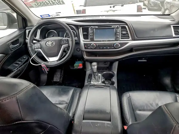 5TDKKRFH9GS134307 2016 TOYOTA HIGHLANDER - Image 8