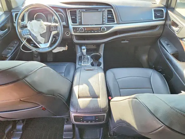 5TDKKRFH9GS146165 2016 TOYOTA HIGHLANDER - Image 8