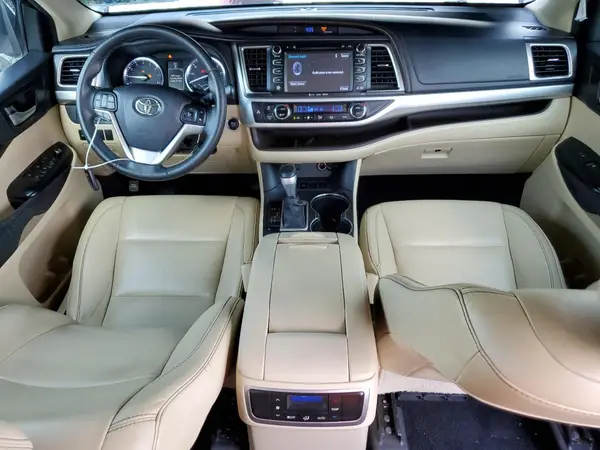 5TDKKRFH9GS150555 2016 TOYOTA HIGHLANDER - Image 8