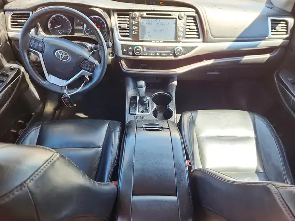 5TDKKRFH9GS153231 2016 TOYOTA HIGHLANDER - Image 8